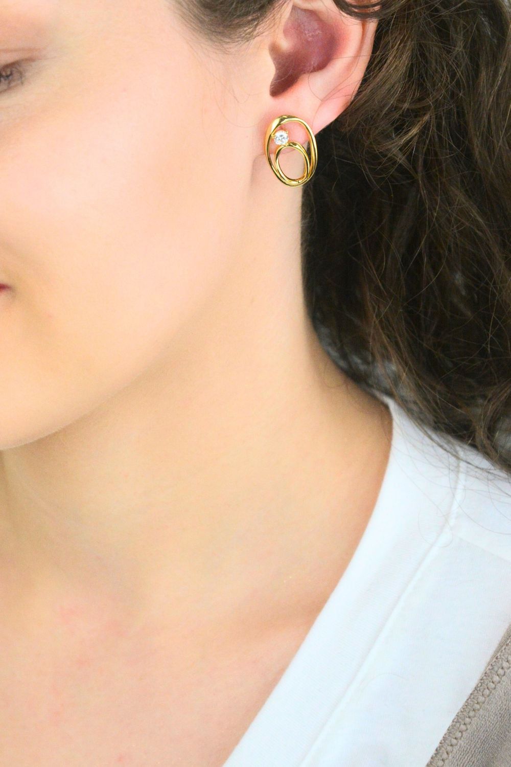 Kolczyki Nomination owalne My Rebel Art  zdobione białymi cyrkoniami 24s2811 055 (5).jpg